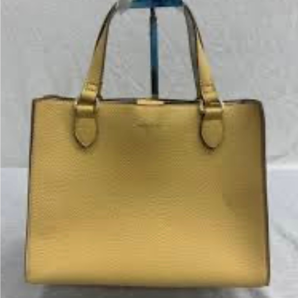 Anne Klein women’s medium size, very beautiful, yellow purse